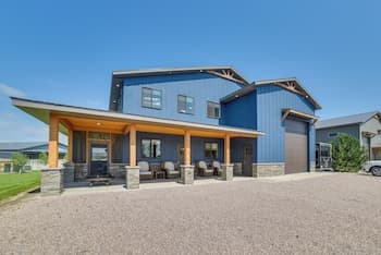 Missouri River Retreat < 1 Mi to the Water!