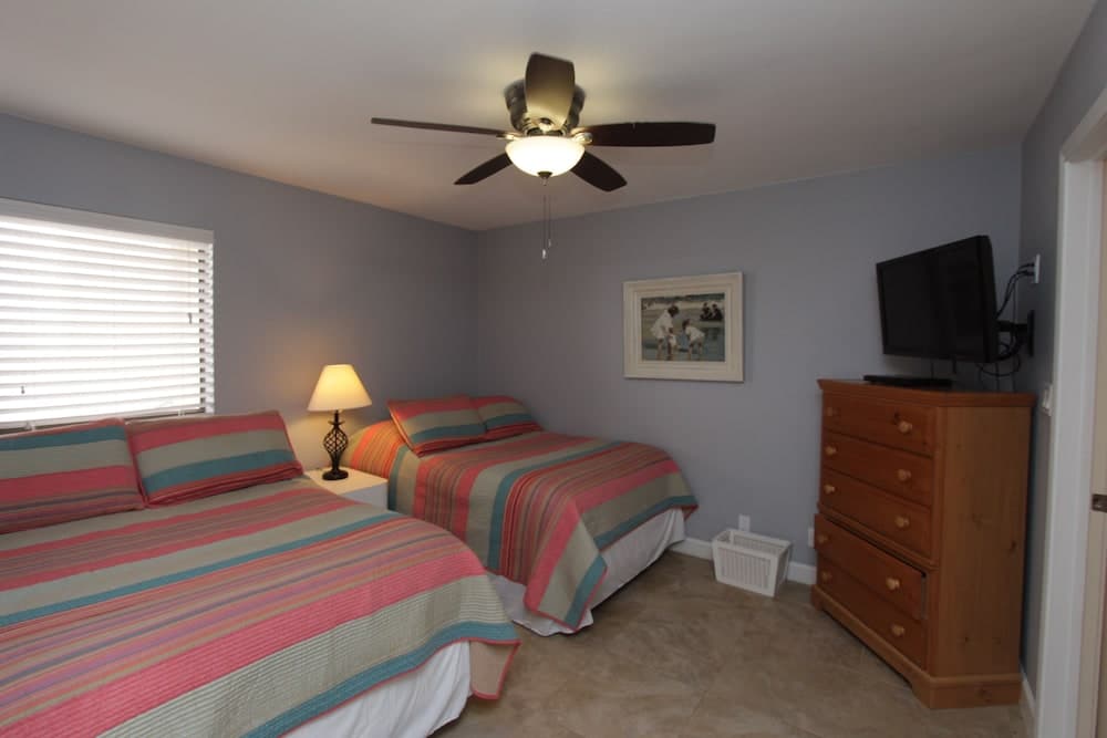 Seabreeze 1 Condominiums