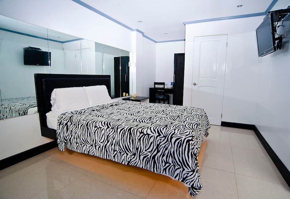 Bohol South Beach Hotel