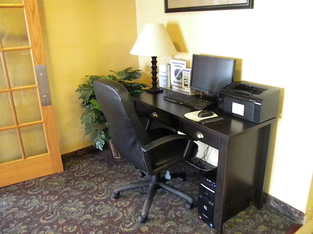 Pocahontas Inn & Suites