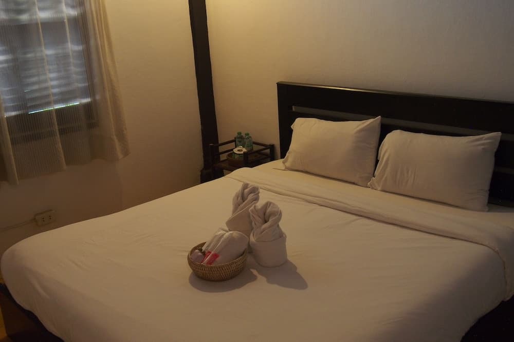 Villa Lao Traditional House Hotel