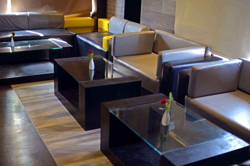 Ethnotel, Kolkata Airport