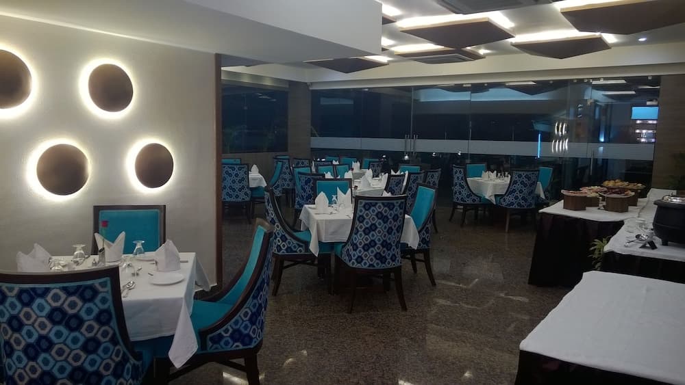 Hotel Seven Hills Tower