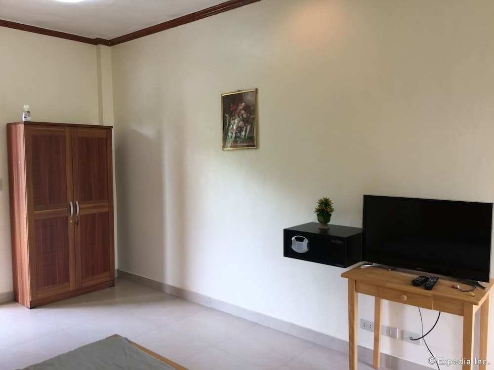 Gemini Hotel & Restaurant