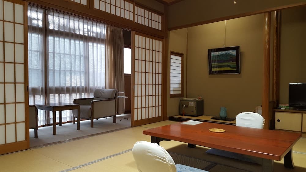 Tsukimotoya Ryokan