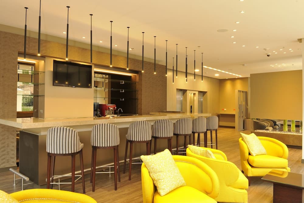 Bs Rosales Hotel And Suites