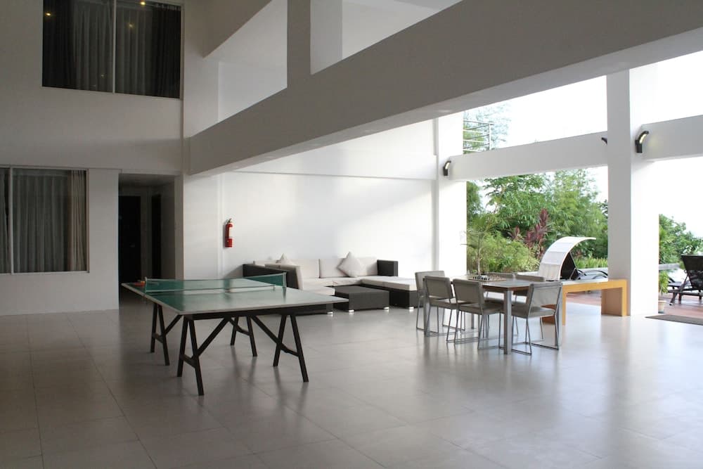 Ocean Suites Boutique Hotel