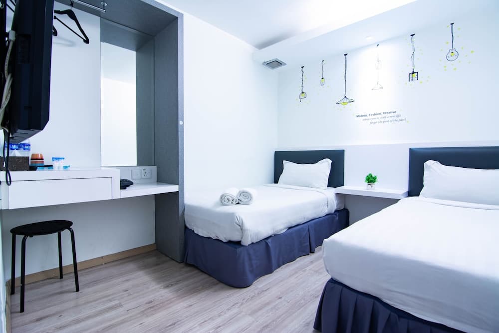 Hotel Zamburger Plaza Mahkota