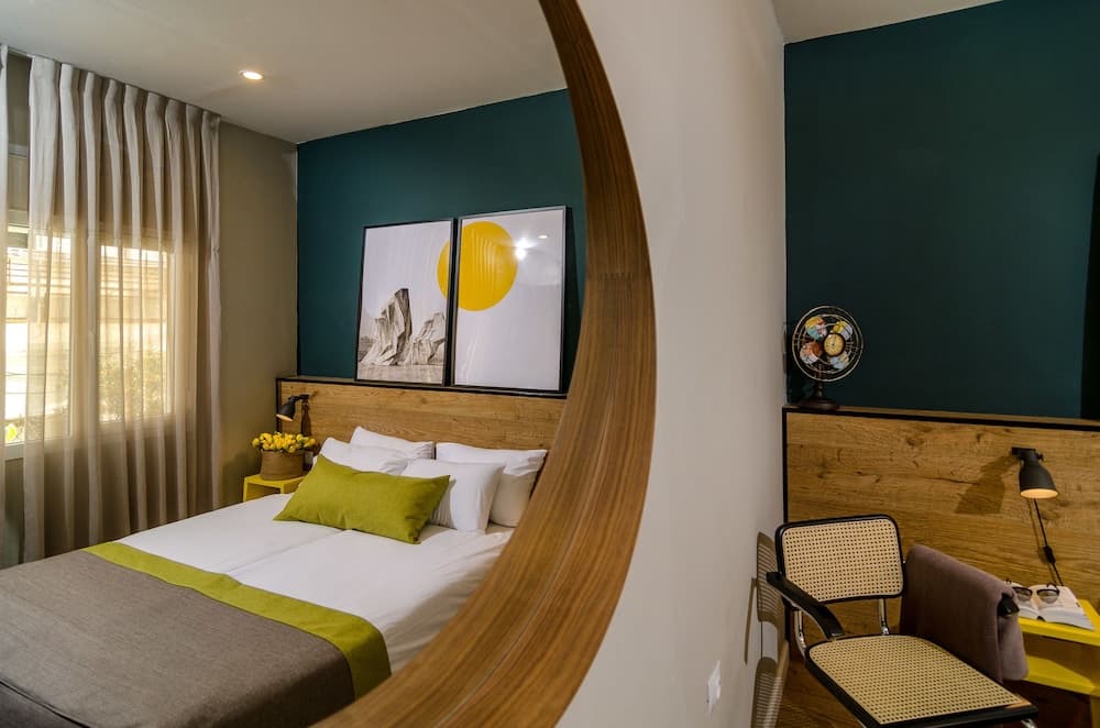 The White House Hotel at Dizengoff Square