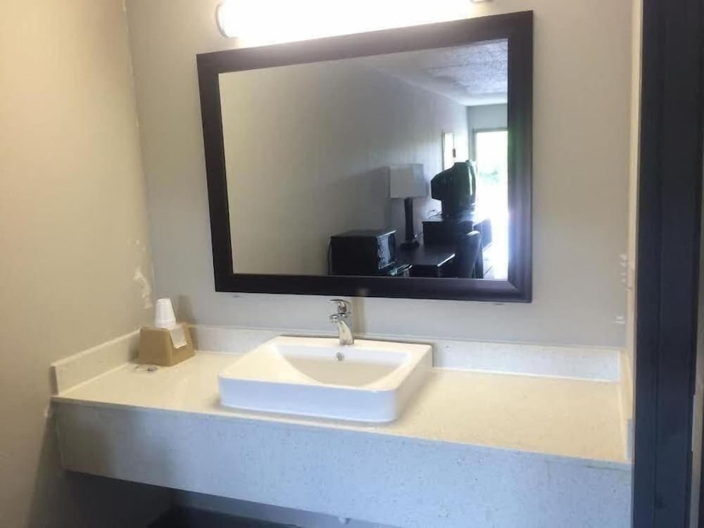 Lotus Inn and Suites