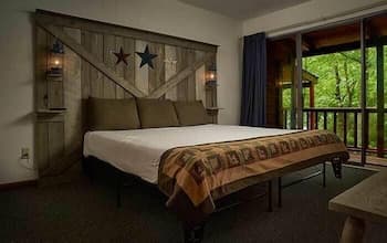 Twin Lakes Camp Resort