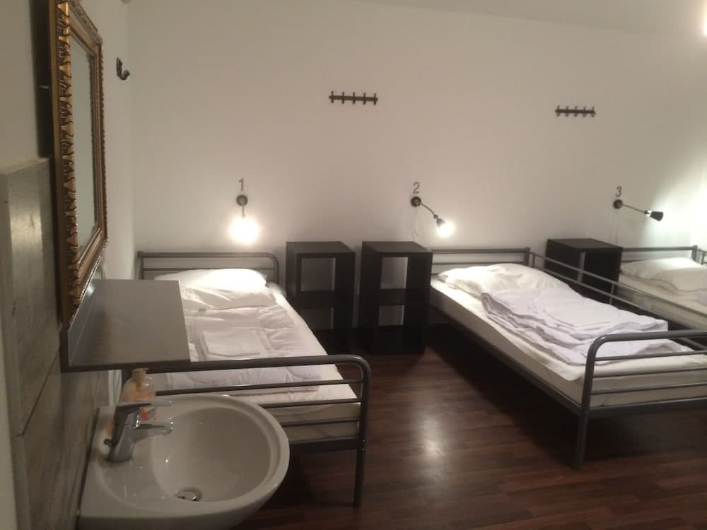 Station Hostel For Backpackers