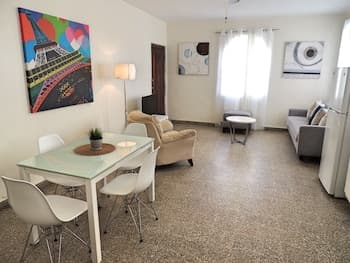 ZleepAway - Condado 63