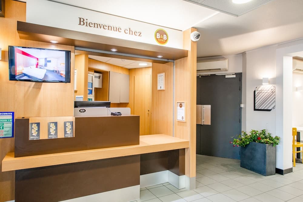 B&B HOTEL Cholet Sud