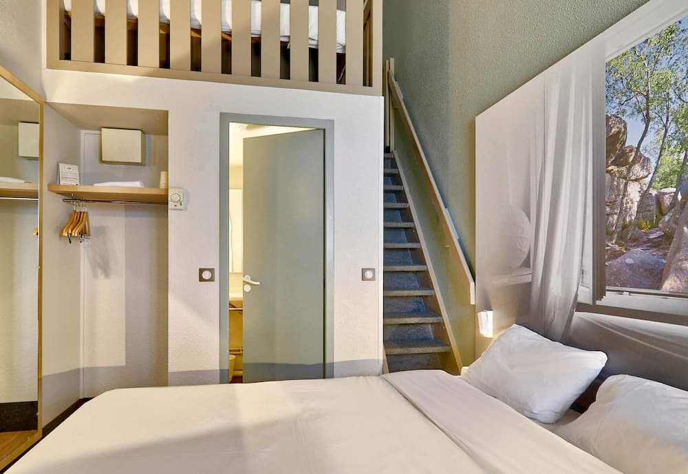 B&B HOTEL Clermont-Ferrand Le Brézet Aéroport