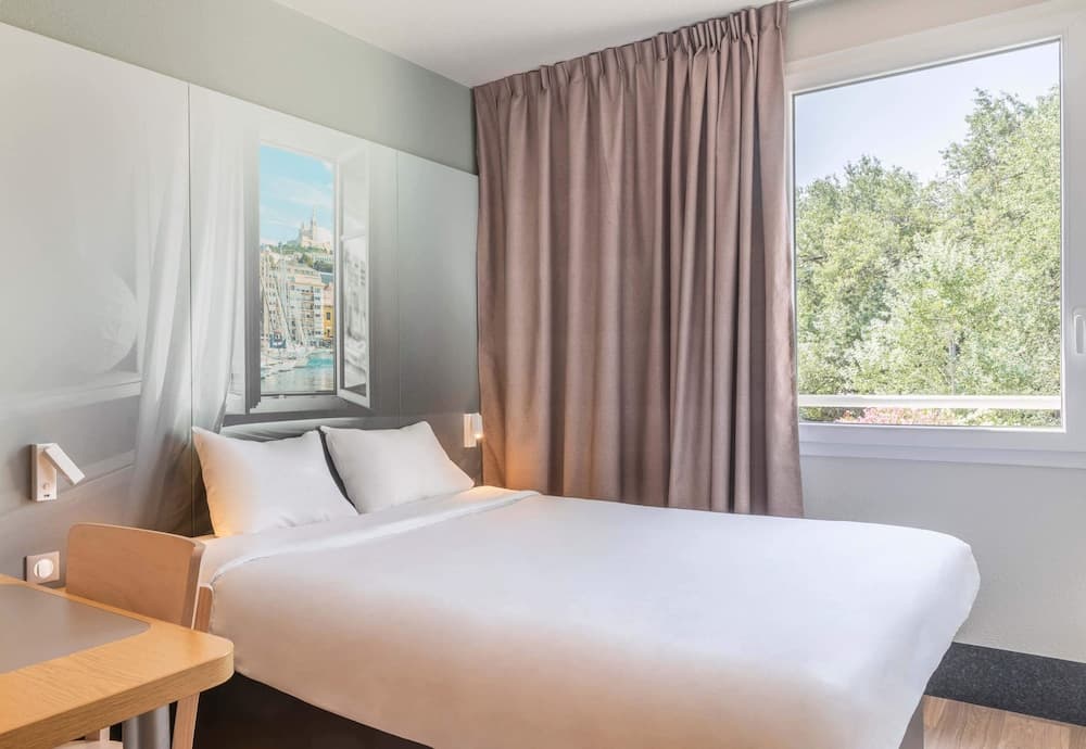 B&B HOTEL Marseille Aéroport Saint-Victoret