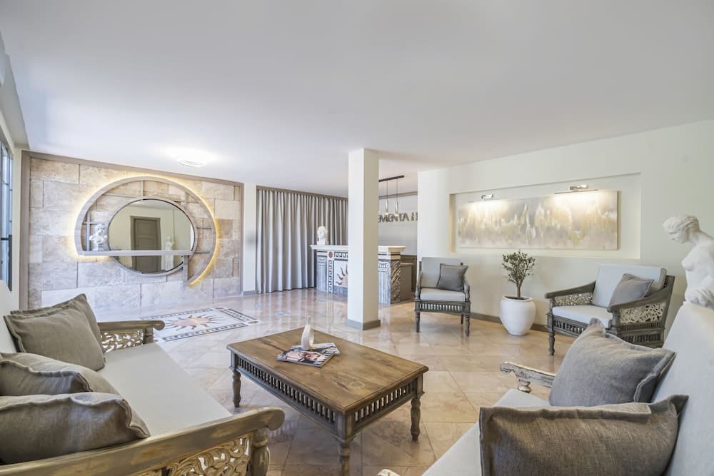 Elementa Boutique Hotel