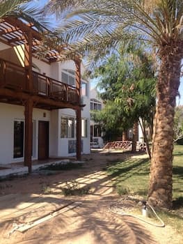 Gold Sharm Residence