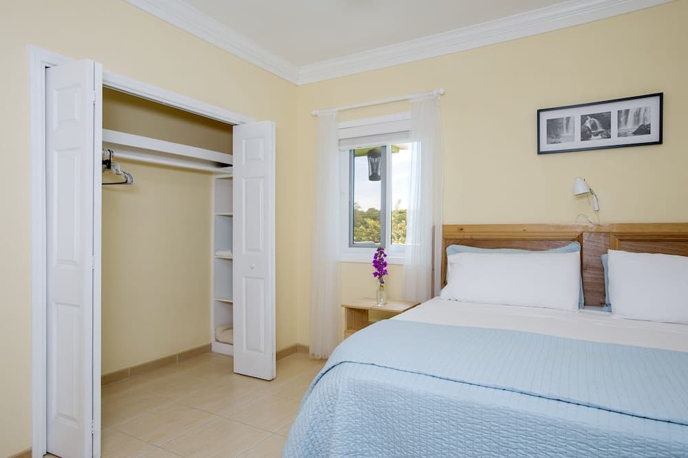 Sir Charles Guest House