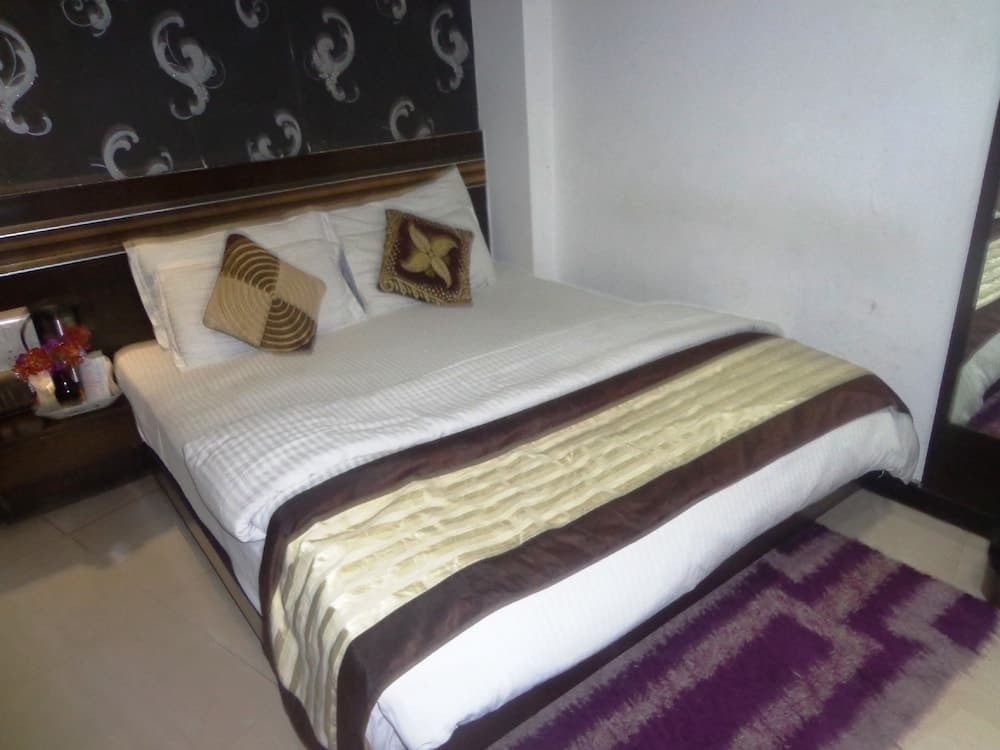 Hotel Millennium 2000 DX