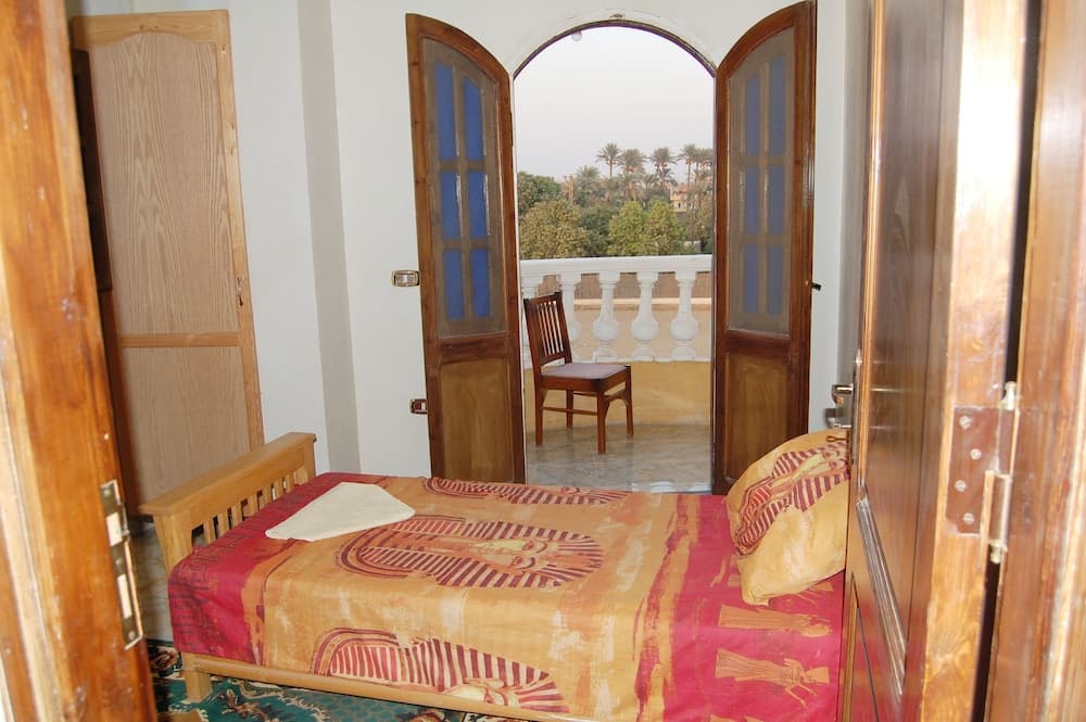 Sakkara Inn Hotel