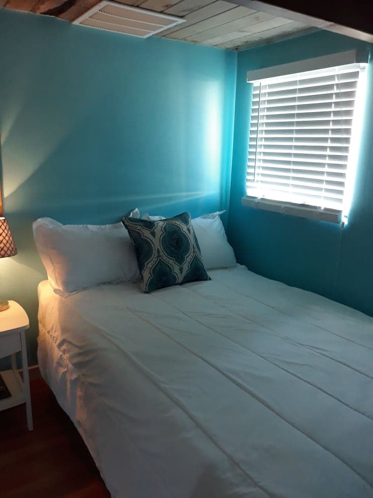 Mangrove Marina and Resort Aqualodge Houseboats