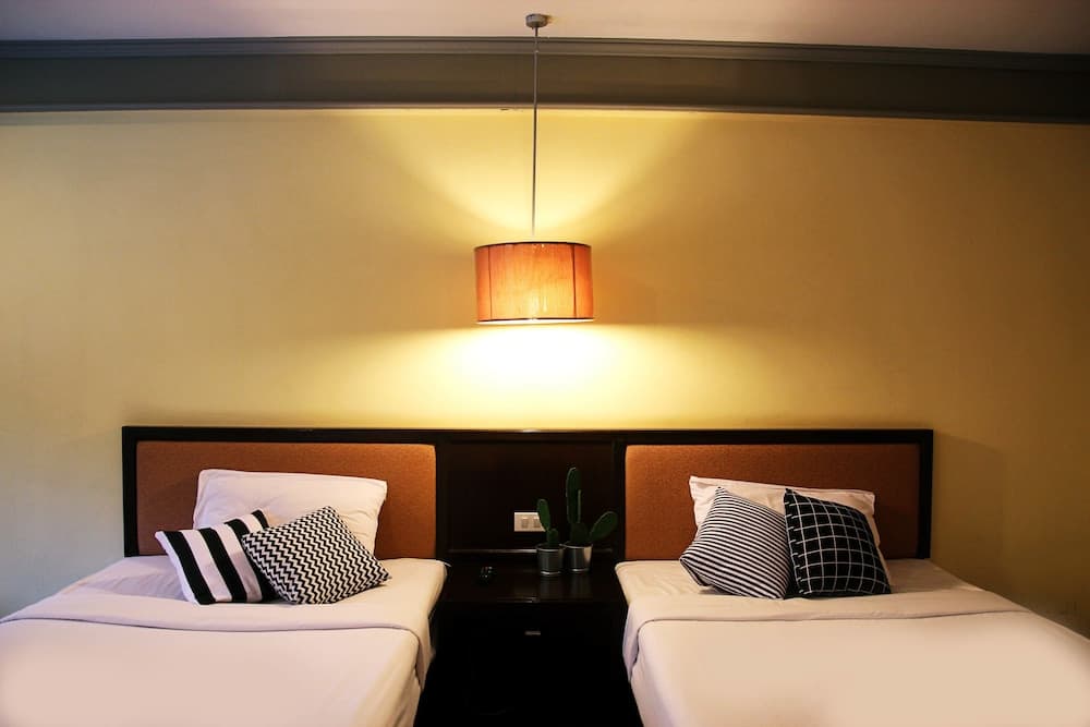 Aekpailin River Kwai Resort Kanchanaburi