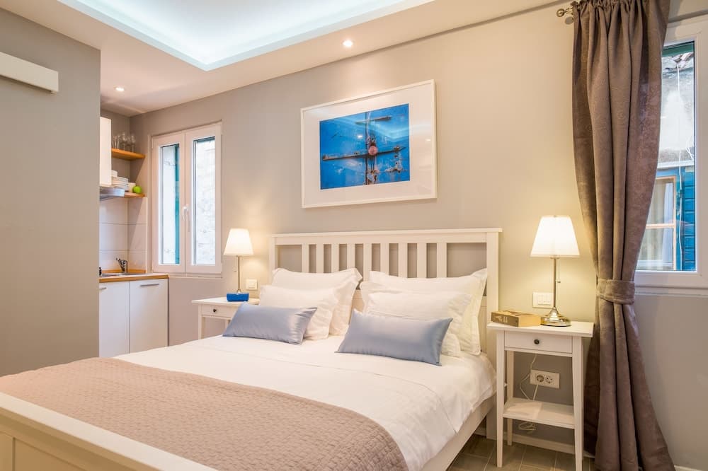 Serenity Split Apartments