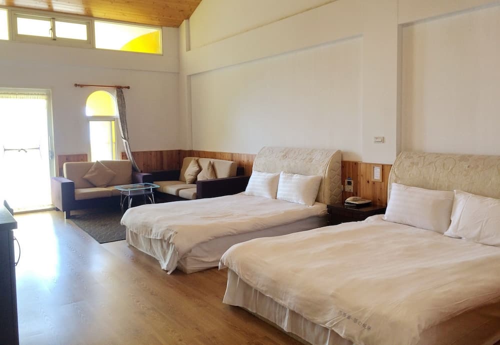 Cingjing Brilliant Twins of Seattle