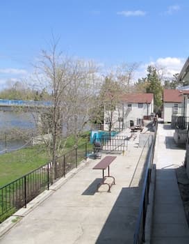 Edgewater Resorts - Edgewater Cottages