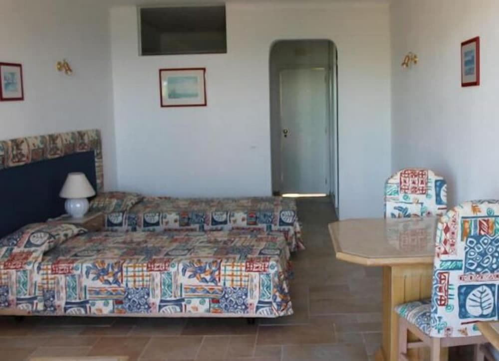 Canavial Garden - Adults Only