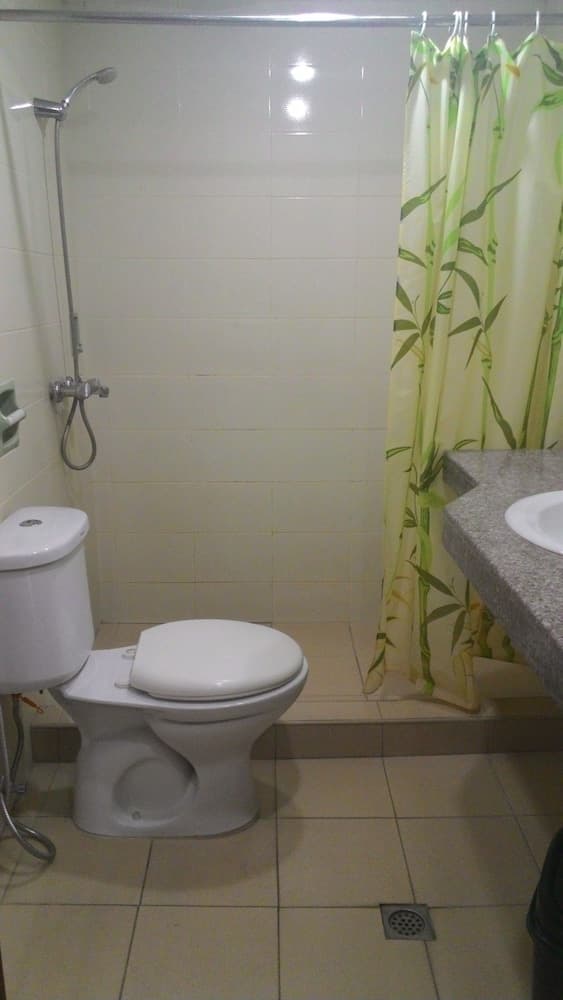 Joyce Apartelle San Juan