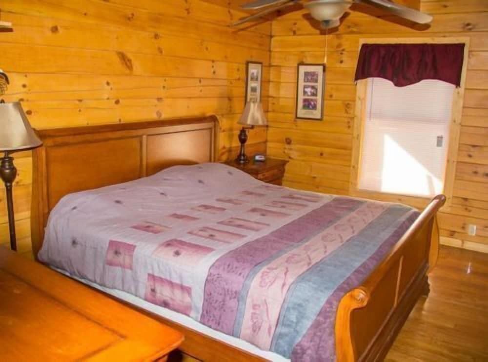 Mountain Shadow Resort