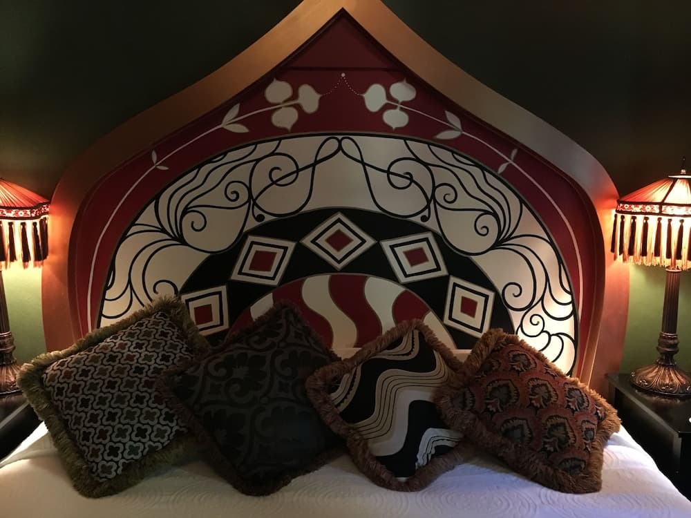 McMenamins Crystal Hotel