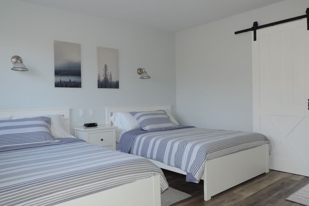 Atlantic View Motel and Cottages