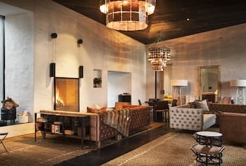 The Kinloch Manor & Villas