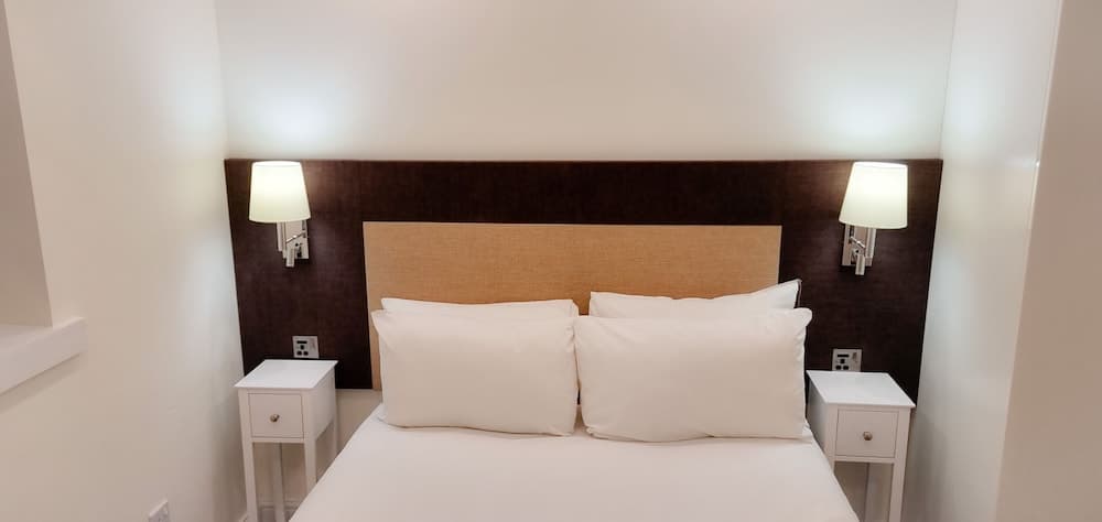 Hyde Park Superior Apartments