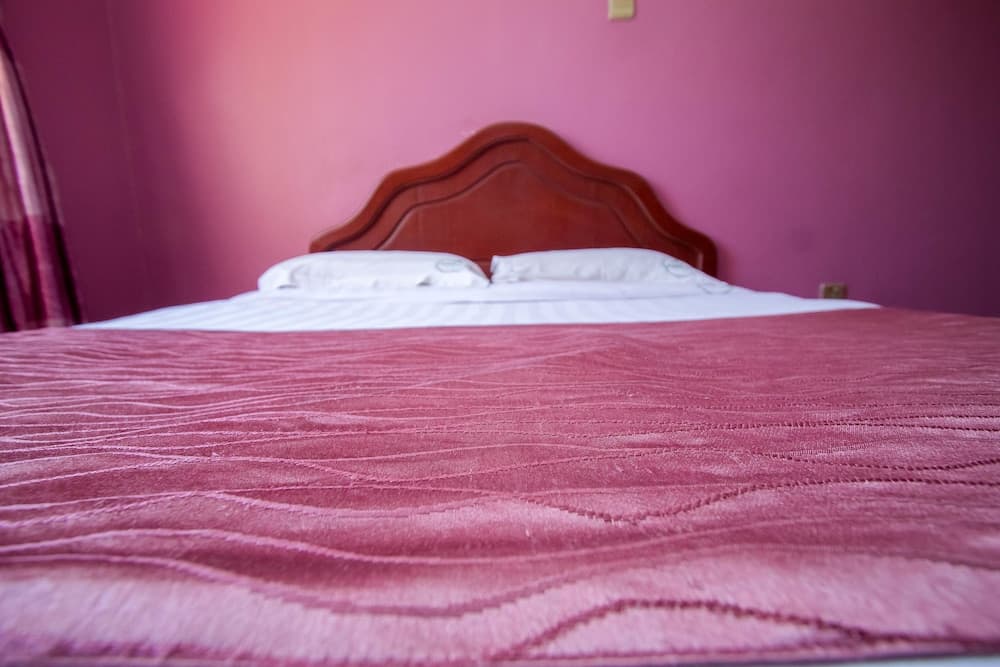 Parkview Safari Hotel and Apartments