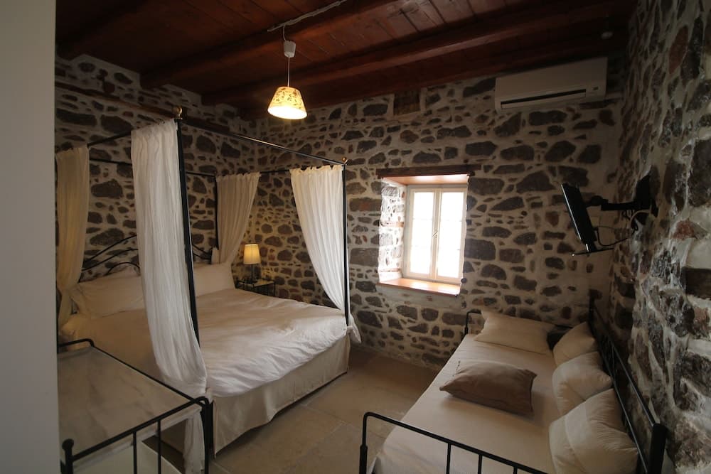 Alexandra Guesthouse