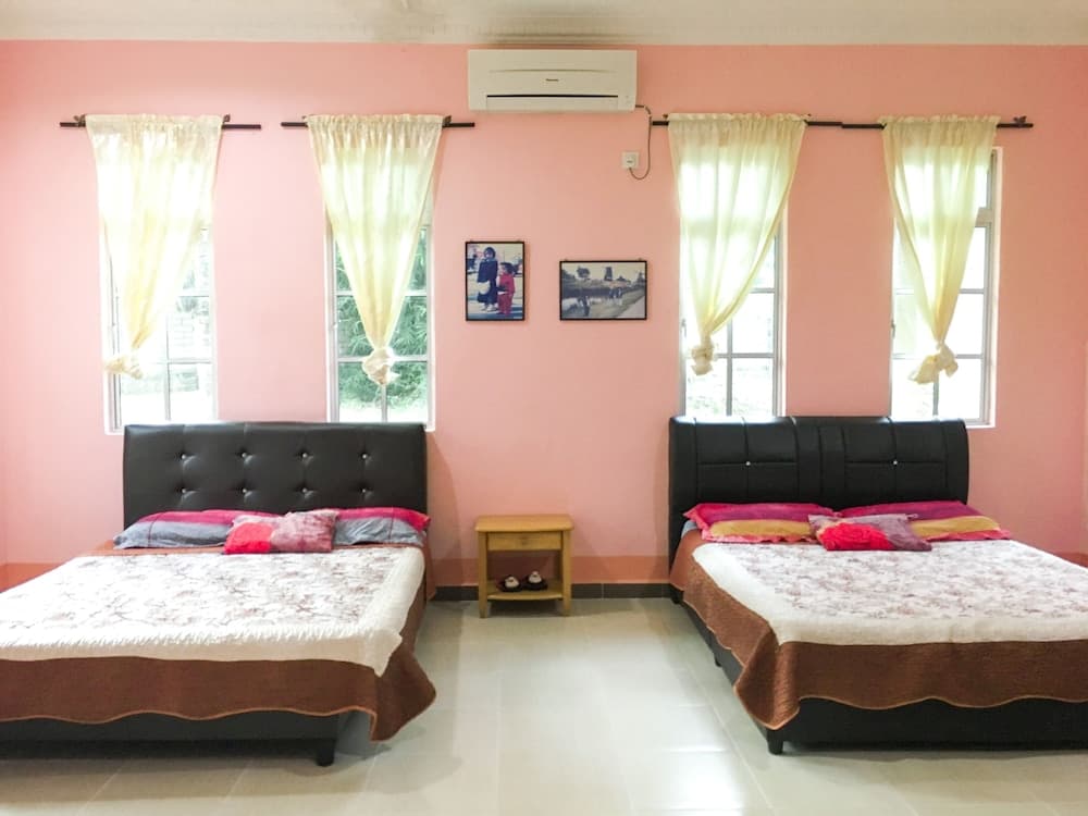 Kapal Terbang Guest House