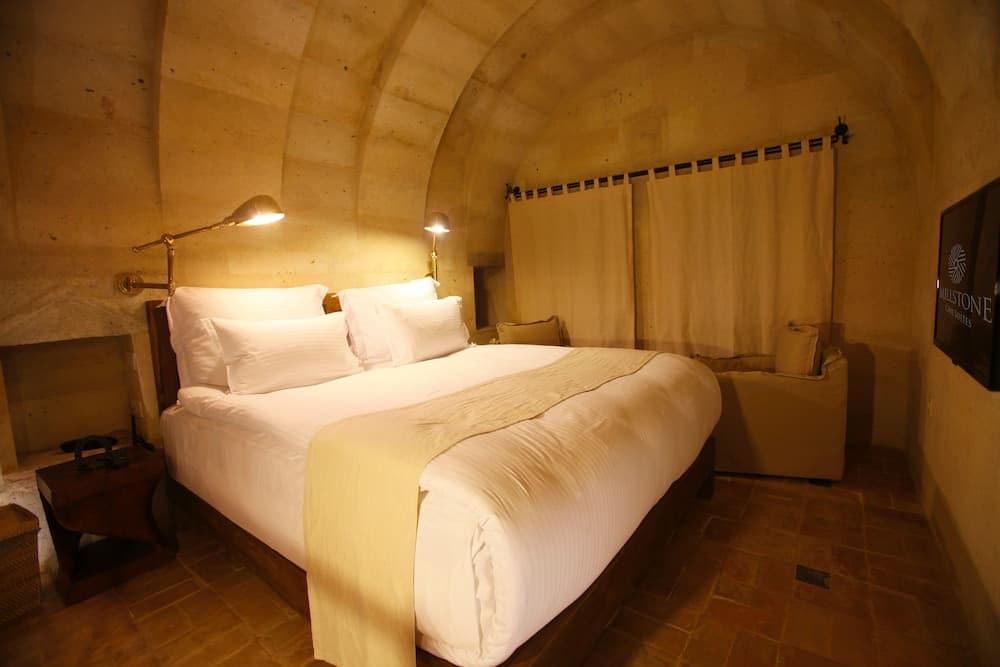 Millstone Cave Suites