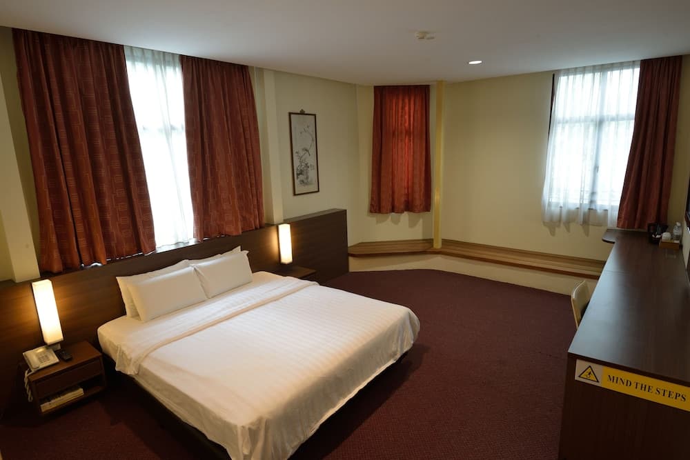 VIP Hotel (SG Clean)