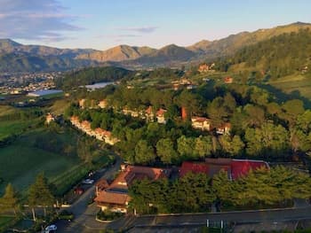 Altocerro Villas Hotel & Camping