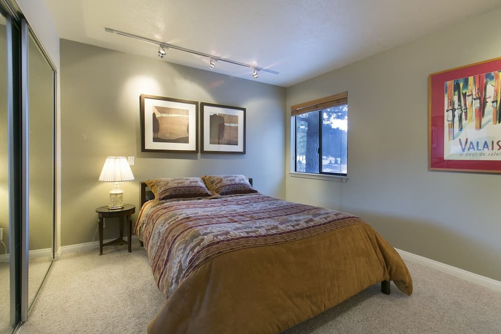 Summit by 101 Great Escapes