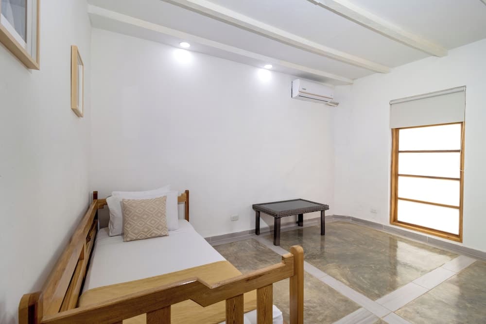 Hotel Sansiraka Suites By GEH Suites