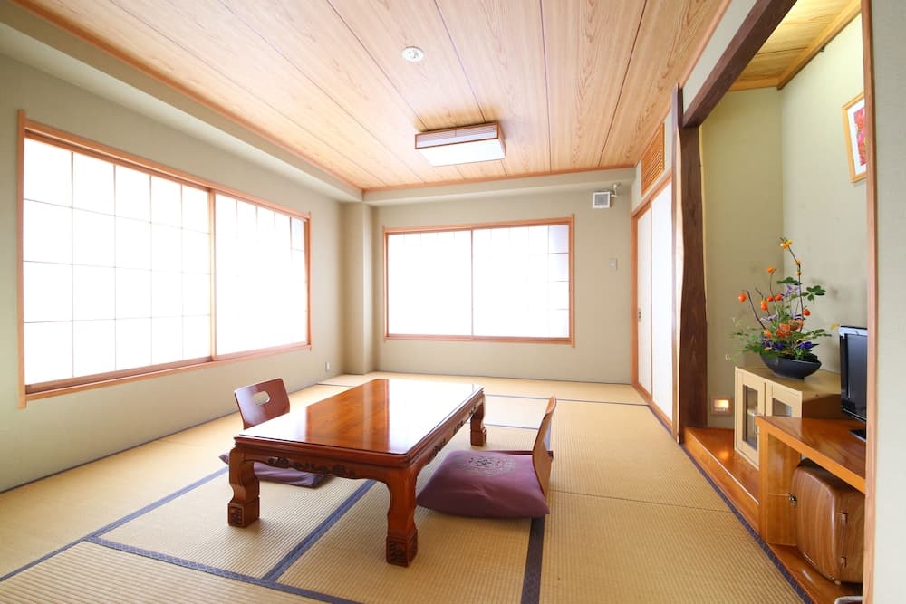Yudanaka Ryokan Hakura