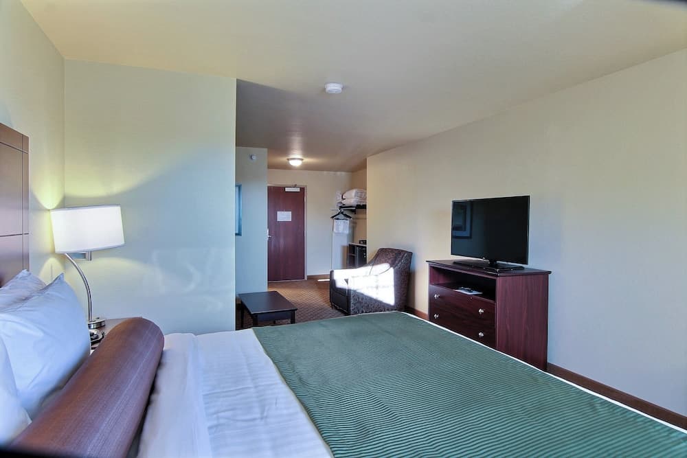 Cobblestone Hotel & Suites - Beulah