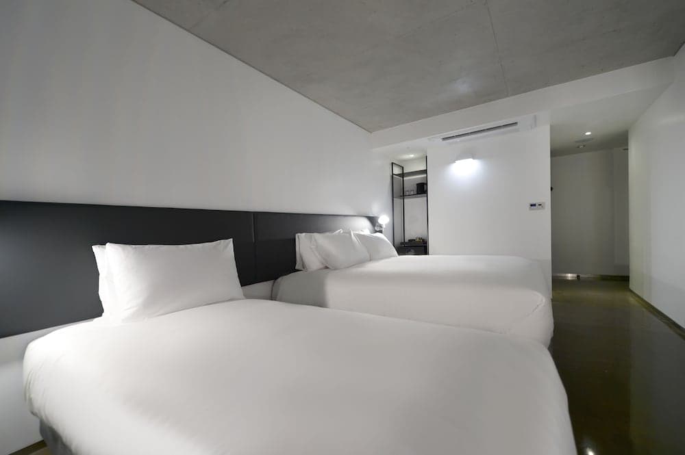 Creto Hotel Myeongdong