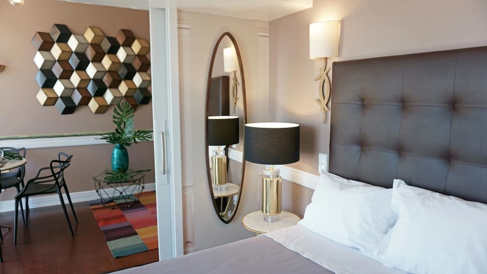 Lisbon Colours Bairro Alto Apartments