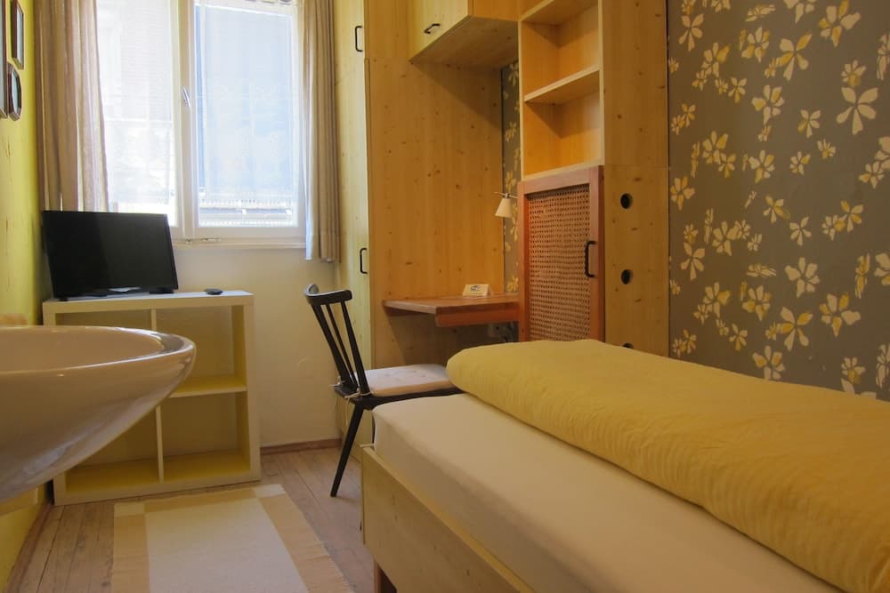 Pension Sonne Bed & Breakfast